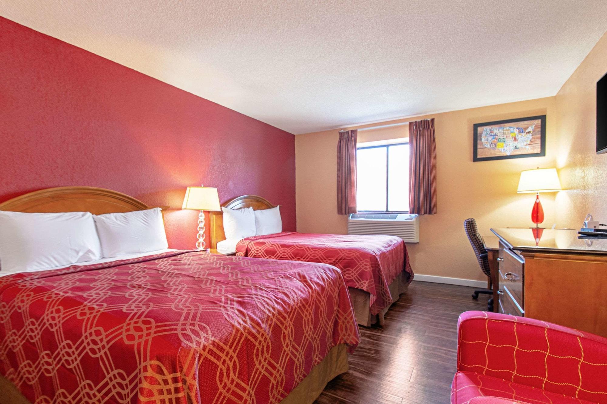 Econo Lodge Utica Buitenkant foto